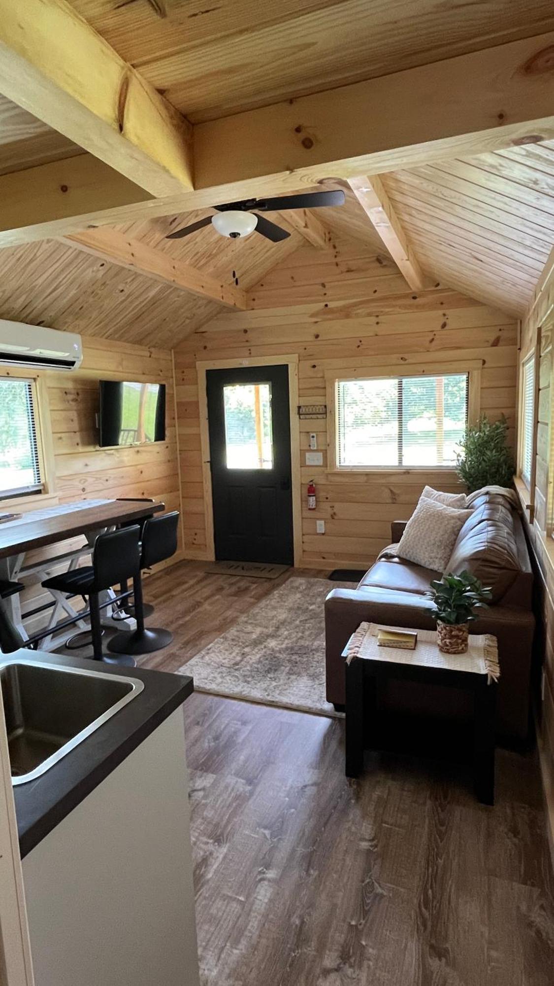 Route 6 Campground Gaines Pokoj fotografie